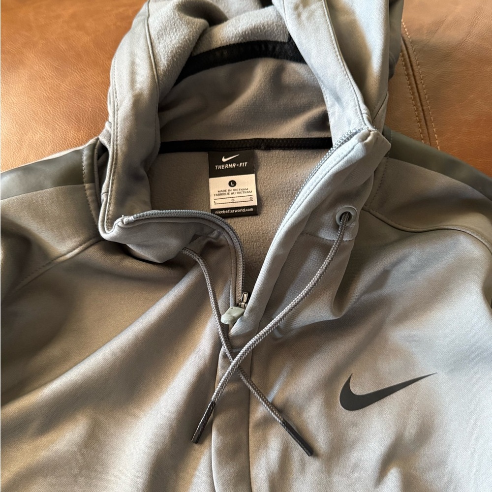 Nike Men's Silver Performance Jacket - image 3